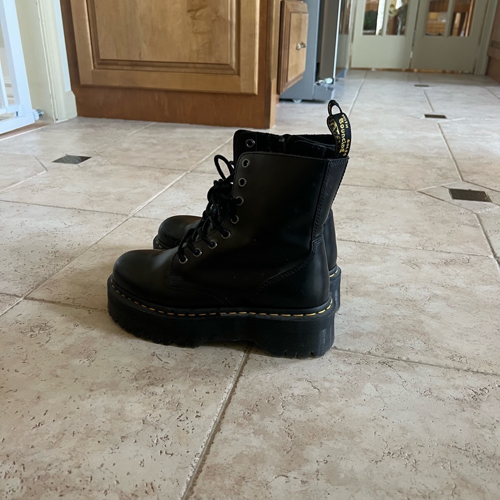 Dr Martens Jason Boot Smooth Leather Platforms
